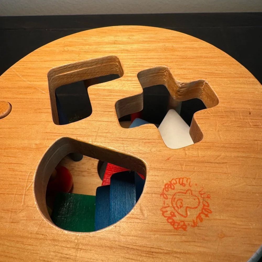 Walter wooden Shape Sorter